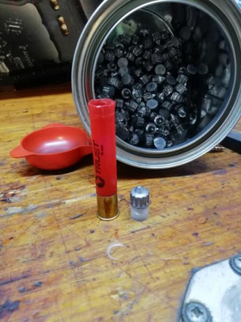  recargar cartucho de 410 con balas que tanta precisión se puede tener 
tanto balas de 410 como las balas 101