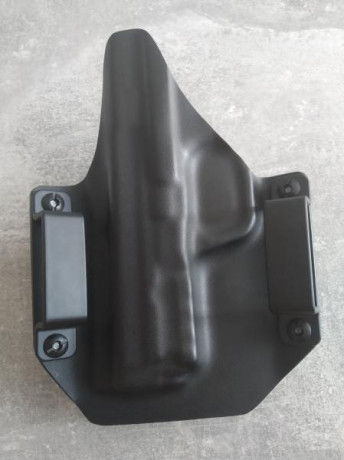 se venden fundas de pistola para S&W MP9 ambas de kydex, una interior y otra de servicio tipo bikini.

Se 20