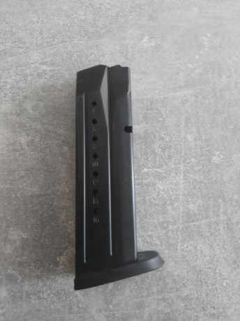 se venden fundas de pistola para S&W MP9 ambas de kydex, una interior y otra de servicio tipo bikini.

Se 30