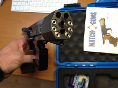 VENDO MATCH GUNS MG2E CAL 22 EN PERFECTO FUNCIONAMIENTO,CON SUS ACCESORIOS DE ORIGEN.
VENDO POR DEJAR 00