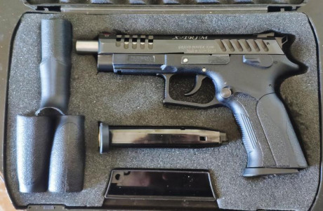 Vendo pistola grand power con cañón de 5 pulgadas, 4 cargadores y funda ipsc, tiene un año y unos 500 02