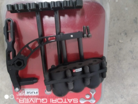 carcaj fuse para 6 flechas. 40€ más portes . Esta en Valencia, 40€ más portes. 00