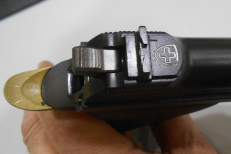 SE VENDE PISTOLA SIG
9 mm Pb
PV. 1.400,00,€
email:presidente@tirpg.com
Tel:686445265-938400981 00