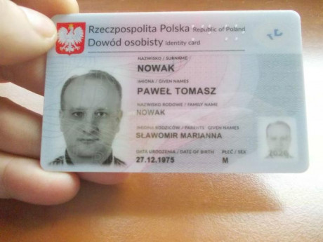 Pues eso, que parece que ataca de nuevo este "prenda" con la venta de militaria de la 2GM...optica, 100