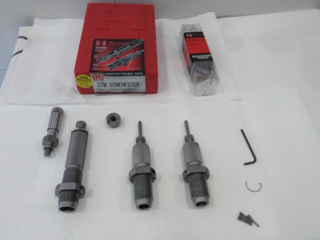 Vendidos...se puede cerrar.. :wink: 

Buenas tardes,

Se vende Set de DIEs calibre 270win compuesto por:

.- 11