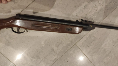 hola chavales, tengo un amigo que ha encontrado una vieja carabina que compro su padre hace 1000 años, 01