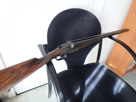 Un compañero y por motivos personales, pone a la venta todo su arsenal de rifles y escopetas. Ni que decir 52
