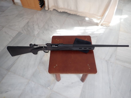 Un compañero y por motivos personales, pone a la venta todo su arsenal de rifles y escopetas. Ni que decir 60