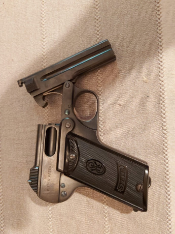 Hola a todos.
Un amigo vende Steyr Pieper 1908 32ACP.
Guiada en A pero puede guiarse en F(140mm alza-punto).
500€+gastos.
El 01