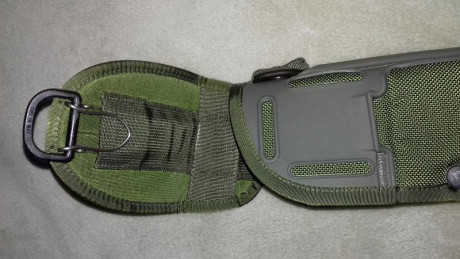 Se vende funda Bianchi M84/92 con su portacargadores. Es idéntica a la usada por el US ARMY. Sirve para 10