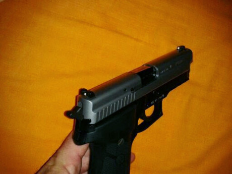Buenas, despues de haberla tenido a la venta y retirada de la misma, vuelvo a poner mi pistola Sig Sauer 32
