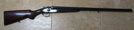 Hola. Vendo escopeta del 12-70 AYA de perrillos, creo es modelo 210, punzonada C2, de 1983, comprada por 02