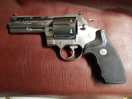 Buenas Compañeros !!! Pongo a la venta esta preciosidad de arma de un compañero. Para cualquier consulta 02