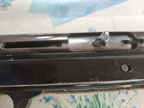 Buen estado. Se vende por retirada de la caza. 
Al comprador se le regalarán más de 150 cartuchos.
  PRECIO 00