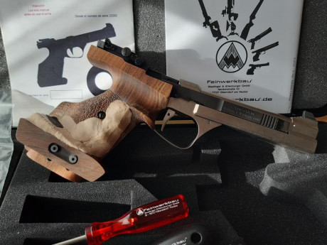 Vendo pistola AW93 comprada nueva el 29-08-19, con lo que podéis imaginar los pocos tiros que he pegado 01