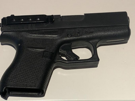 Vendo Glock 43. Perfecto estado, 25 disparos únicamente. Incluye clip tipo pinza. Precio 410 euros. 22
