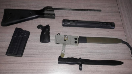 VENDIDO. SE PUEDE CERRAR ANUNCIO

Hola compañeros.

Conjunto para conversión de CETME C en HK G3, compuesto 01