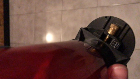 Vendo prensa de recarga lee pro 1000 con plato para 9mm pb o 45 a escoger, palanca en L. 
Con dosificador, 01