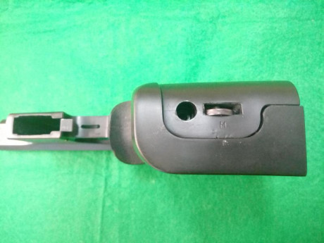 Saludos al foro.
Un amigo del club pone a la venta esta empuñadura para pistola Hammerli SP20, esta en 00