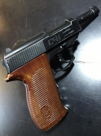 Bueno,  pues aqui os dejo un trabajo de "relic" o envejecimiento que le he hecho a una Crosman 02