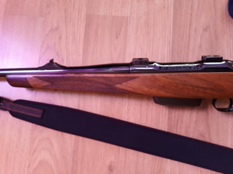 hola un amigo vende un sauer 90 calibre 7mm rem mag lleva monturas apel  y visor swarovski habicht  1,5-6x42 12