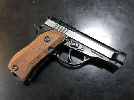 Hola amig@s!

Os presento un trabajo que he hecho (de forma aficionada), a una compacta Gamo Red Alert 00