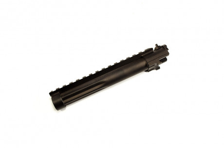 Este rail es mas bajo y es de acero y va soldado al tubo de gas de la SAIGA 12 entiendo que también sirve 02