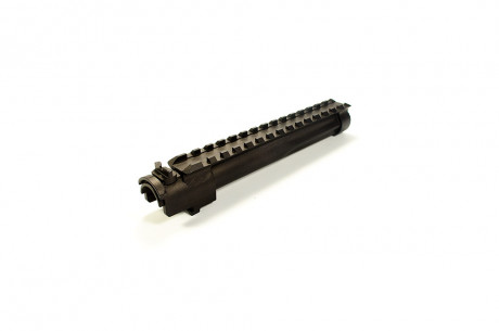 Este rail es mas bajo y es de acero y va soldado al tubo de gas de la SAIGA 12 entiendo que también sirve 00
