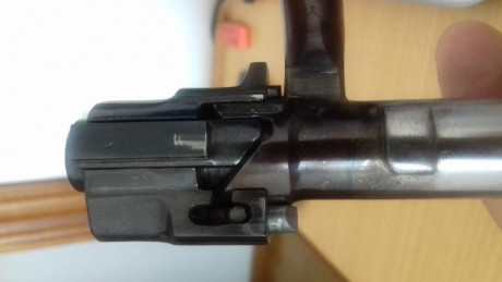 ¿Puede algún miembro del foro remitirme un manual explicativo del desarmado y armado del cerrojo del rifle 62