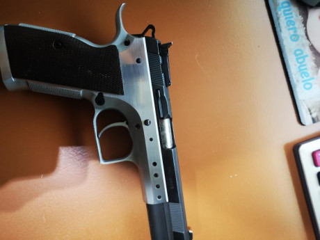 hola buenas cambio tanfoglio limited cromada de 9mm por una con carro del 22 escucho ofertas no venta 01