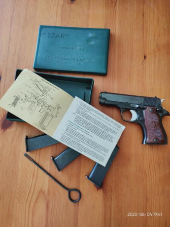 Vendo pistola "STAR" 9 mm corto en buen estado, con poco uso, esta en su caja original con las 01