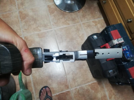 Hola vendo walther gsp expert calibre 22 de reestreno no tiene ni 1000 tiros con todo lo que trae de serie 11