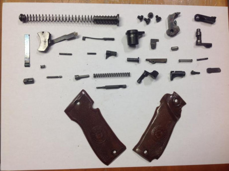 Vendo el piecerio completo de la pistola Star Super S 9mm Corto. Estan todas sus piezas excepto cañon, 00