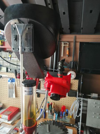 Vendo Alimentador de puntas automático para dillon xl650, 750 y 1050, también ahora para Hornady lock 00