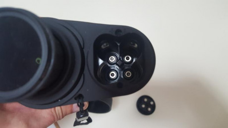 Estado impecable. Caja conexiones, funda de transporte. Solo un par de salidas para probarlo. 150€. Portes 21
