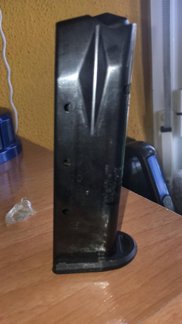 Vendo cargador original Walther P99 se encuentra en Cádiz 40€ 00