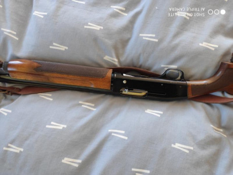 Se vende escopeta Franchi semiautomática en buen estado, 200 euros teléfono 660491812 pero se escuchan 00