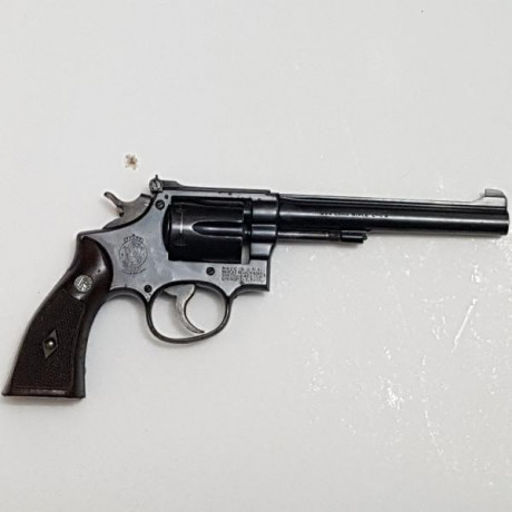 Vendo SMITH WESSON cal22 de 6 pulgadas, lo vendo por no usar y hacer hueco para otro caprichito.
Lo vendo 12