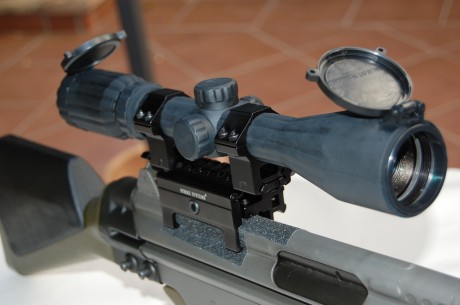 Hola, os presento mi Cetme tuneado, culata y guardamanos de G3, carrillera de G3, visor Leapers 3-9x40 20