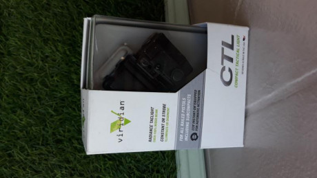 Se vende:
- funda Gorilla Concealment para porte Appendix Carry para pistola Walther PPS y
-  linterna 00