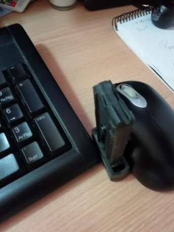 Se vende cargador para Hammerli sp20 o 280 del .22LR.

No compatible con la 208/208s

Está en buen estado. 02