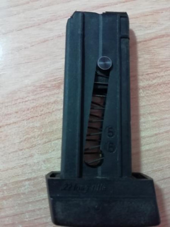 Se vende cargador para Hammerli sp20 o 280 del .22LR.

No compatible con la 208/208s

Está en buen estado. 01