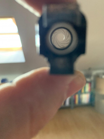 Buenas tardes,
Un amigo me ha pedido que le ponga a la venta una de sus Sig Sauer para financiar otros 11
