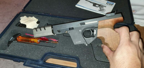 Se vende Walther GSP Expert 22lr.
En perfecto estado, no tiene ni 1500 disparos realizados.
Cachas tallas 02