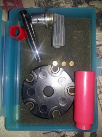 pues eso, por venta de la maquina vendo kit de conversión para dillon xl650. si no esta a estrenar está 01