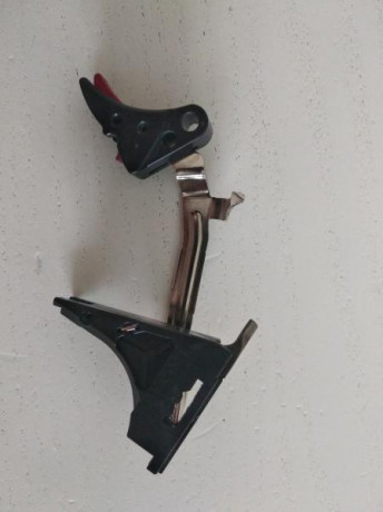 Buenas tardes,

Vendo disparador competición Zev para Glock.

PARA MODELOS GEN4: G17 / G19 / G26 / G34 02