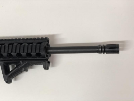 Vendo carabina Smith & Wesson del calibre 22lr, por abandono de actividad de tiro, es una carabina 20