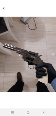 Una característica principal de este revólver es que es una réplica original del Smith &amp;amp; Wesson 00