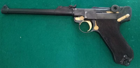 Se vende luger artillería, fabricada por DWM en 1915, este arma quedó en quinta posición en el segundo 12