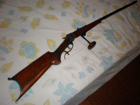 Hola amigos
Quería preguntar por este arma, y auque no es de abancarga seguro que conoseis la marca.
Es 51